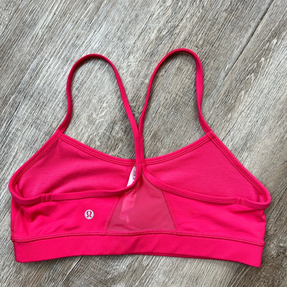 lululemon athletica Flow Y Vibrant Pink Sports Bra Mesh Back Size 8